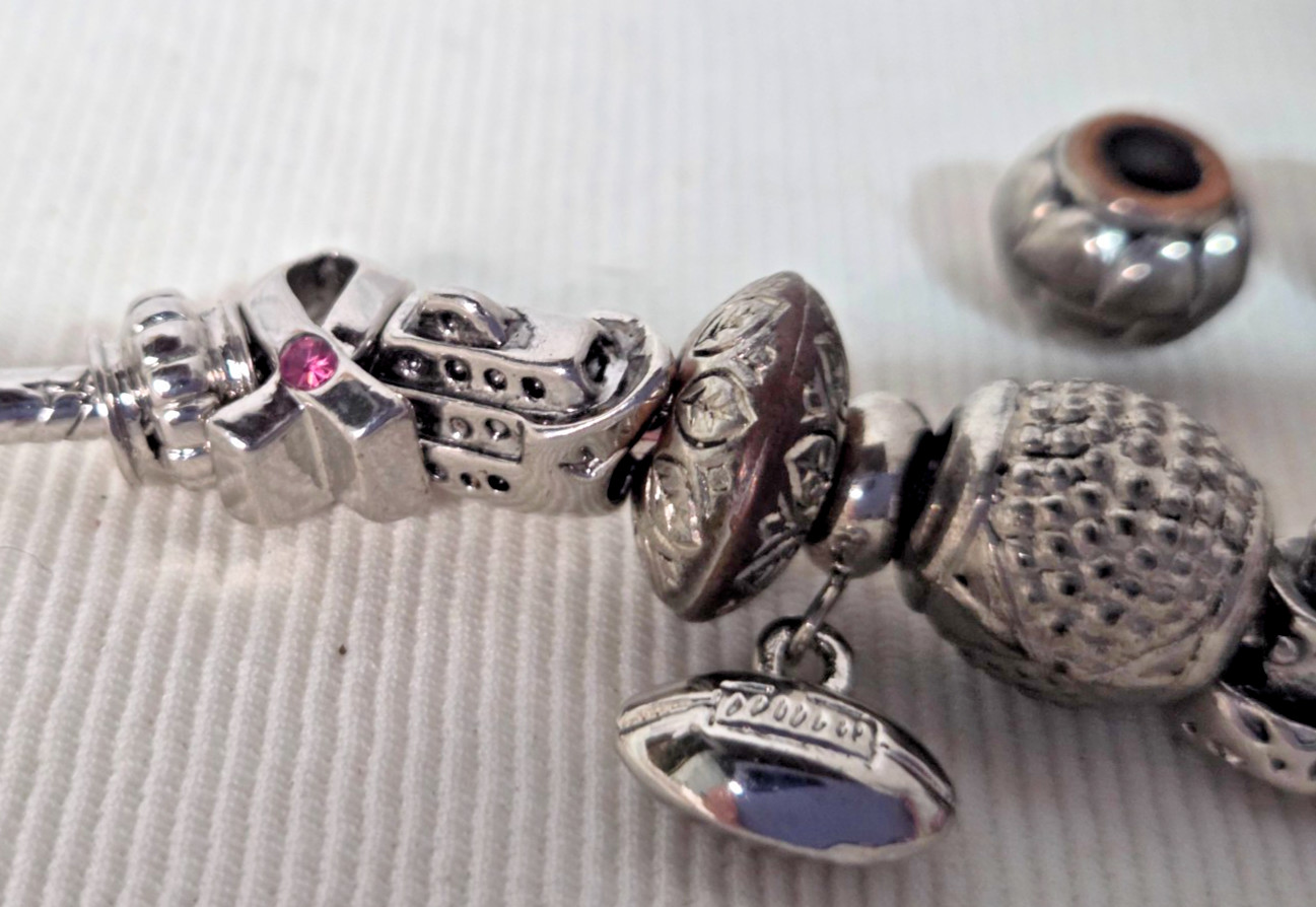 Silver tone Mesh Style European Charm Bracelet w/18 Charms Adjustable 8.25”