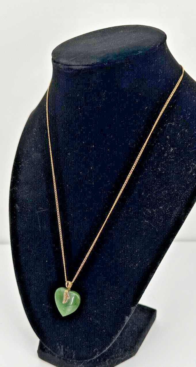 Vintage Elka 12K Gold Filled Art Deco Green Nephrite Heart Pendant Necklace