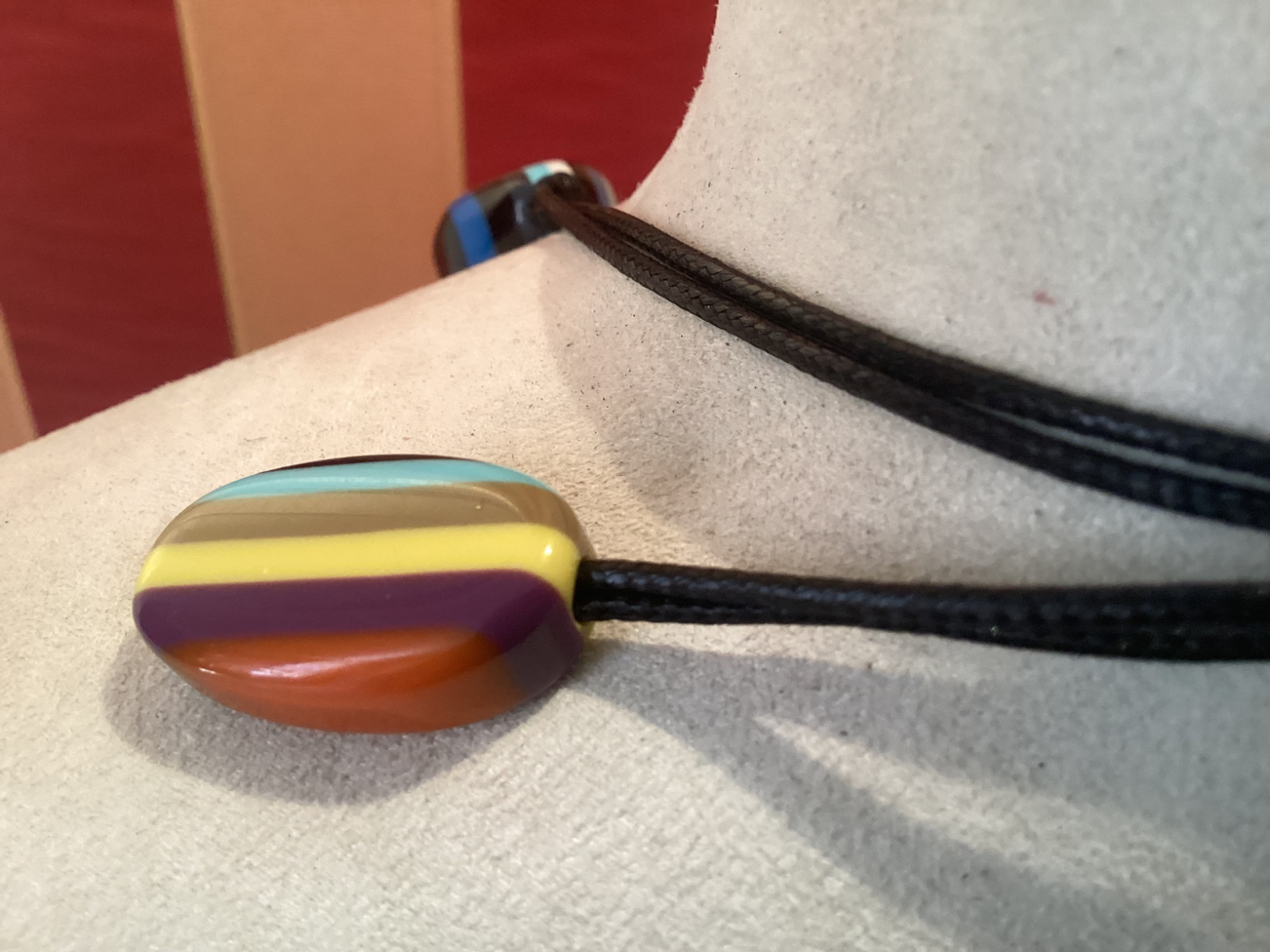 VTG Sobral – Pop Art “Marou” multi coloured striped Resin Beaded Chunky Necklace