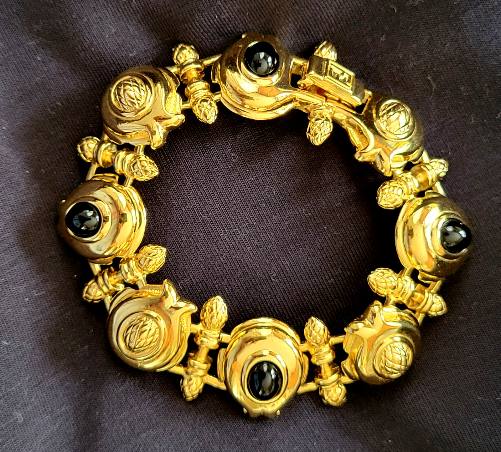 VTG Fendi Gold Link & Blk Cabochon Logo Bracelet 1980’s MINT