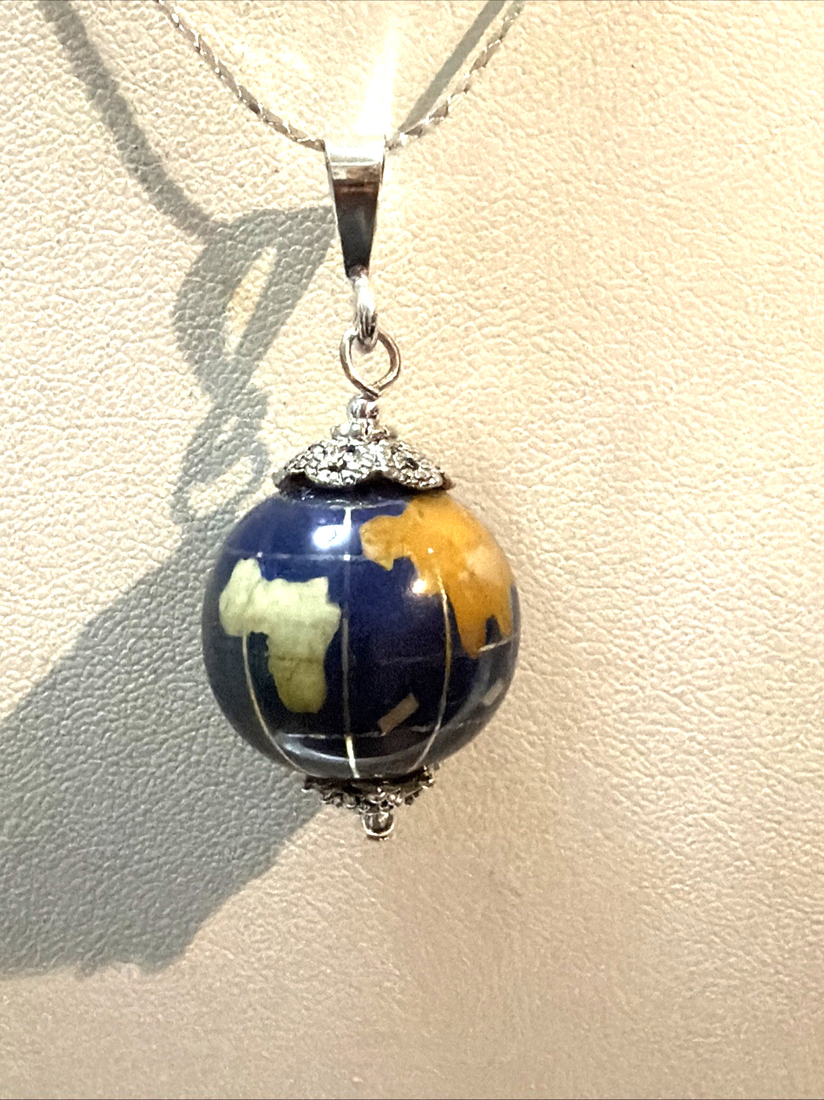 *NEW ITEM-LG. VTG. 20MM LAPIS GEMSTONE INTARSIA WORLD GLOBE NECKLACE .925 SILVER