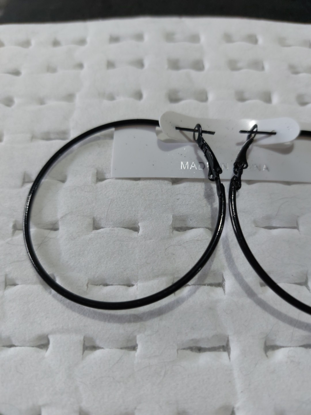 Black Colour Hoop Earrings 5cm (D35) New