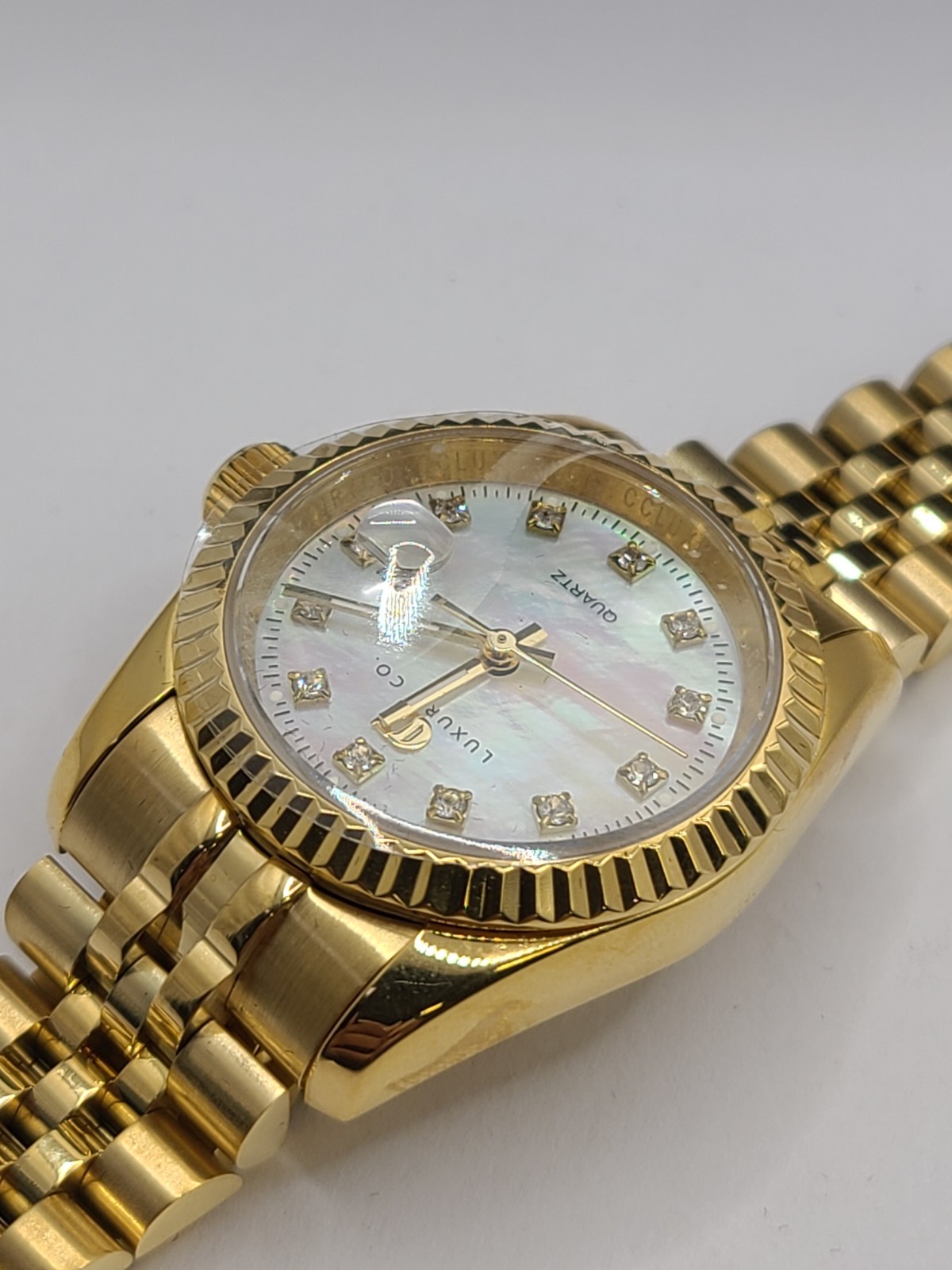C&C Luxury Co. 31MM Gold & Mother of Pearl – CC CLASSIC WATCH