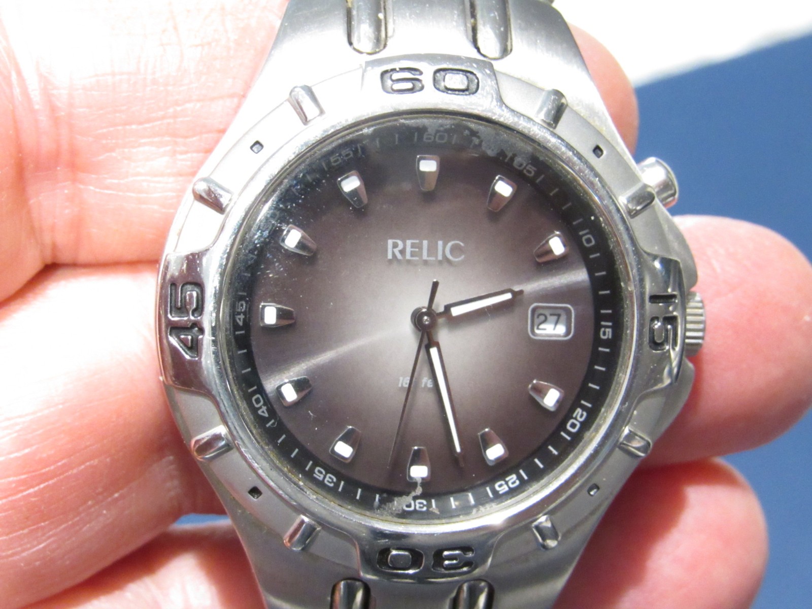 Relic Wet Men’s 50 Meter / 165 Feet Stainless Steel Silver/ Gray 39mm Watch