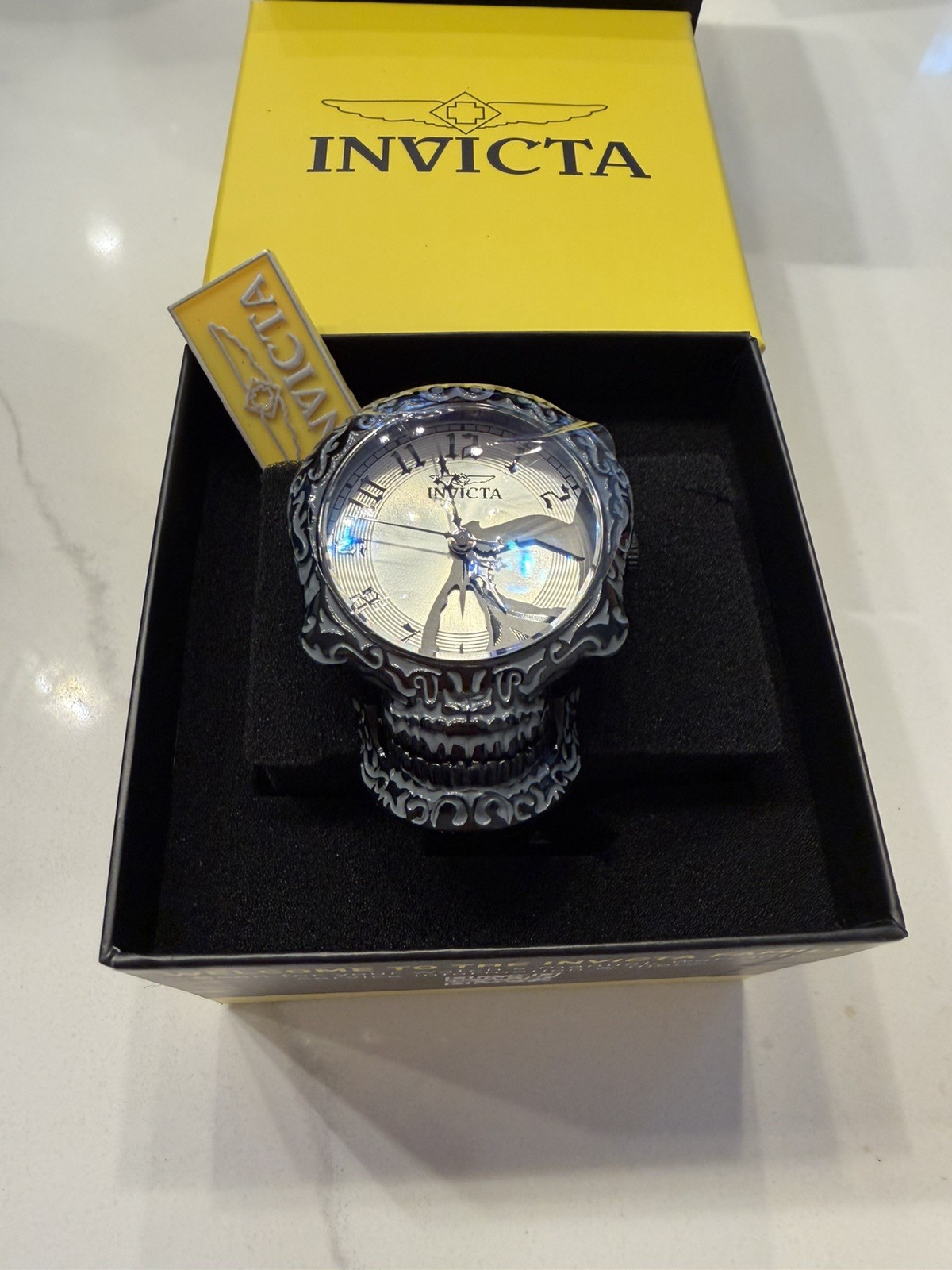 33967 Invicta Artist Skull Quartz Black/Dial 50.5mm Steel Men’s Watch