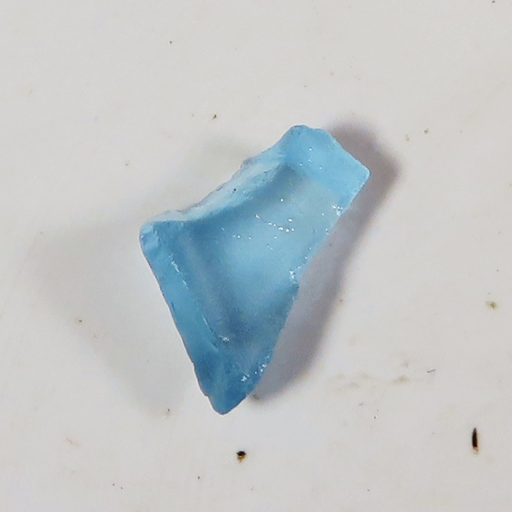 natural sky blue TOPAZ facet rough gemstone 6.45 Cts. (07 x 14 x 06 mm size)