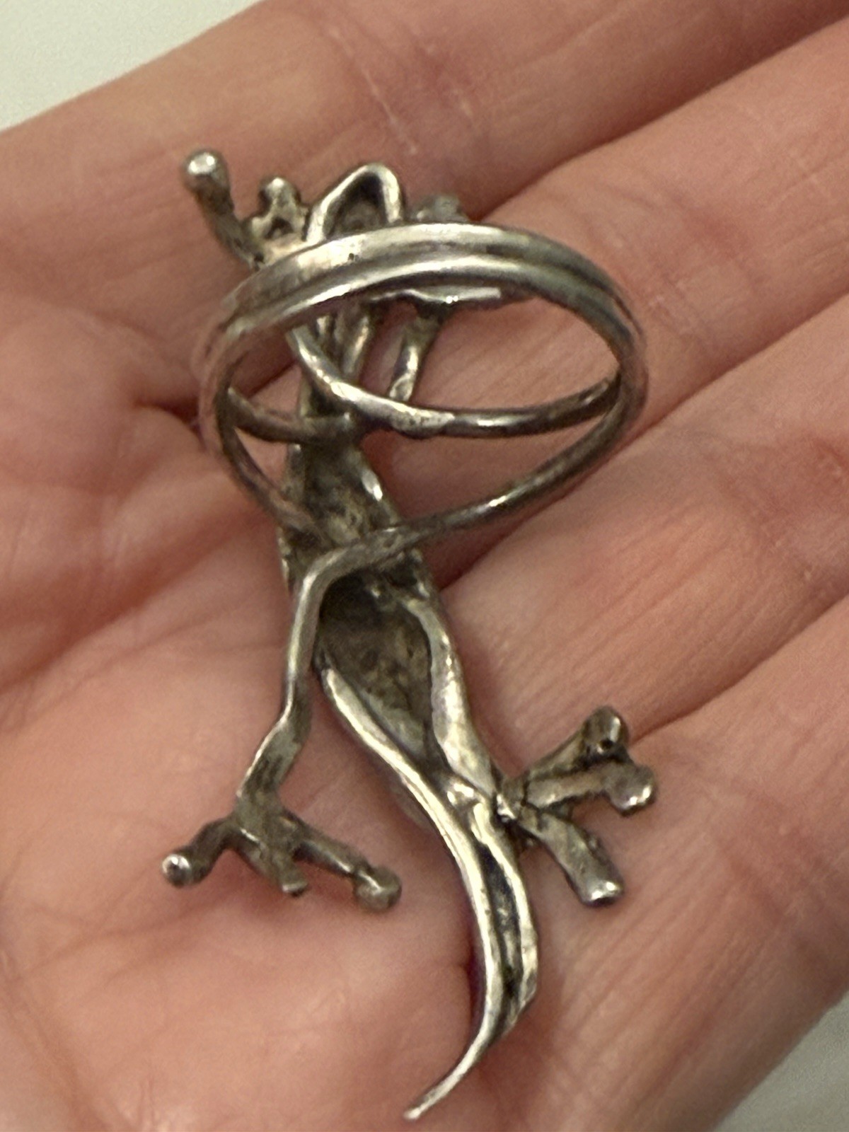 Vintage Native Gecko Lizard Sterling Silver Ring – size 9 – 8.8 Grams