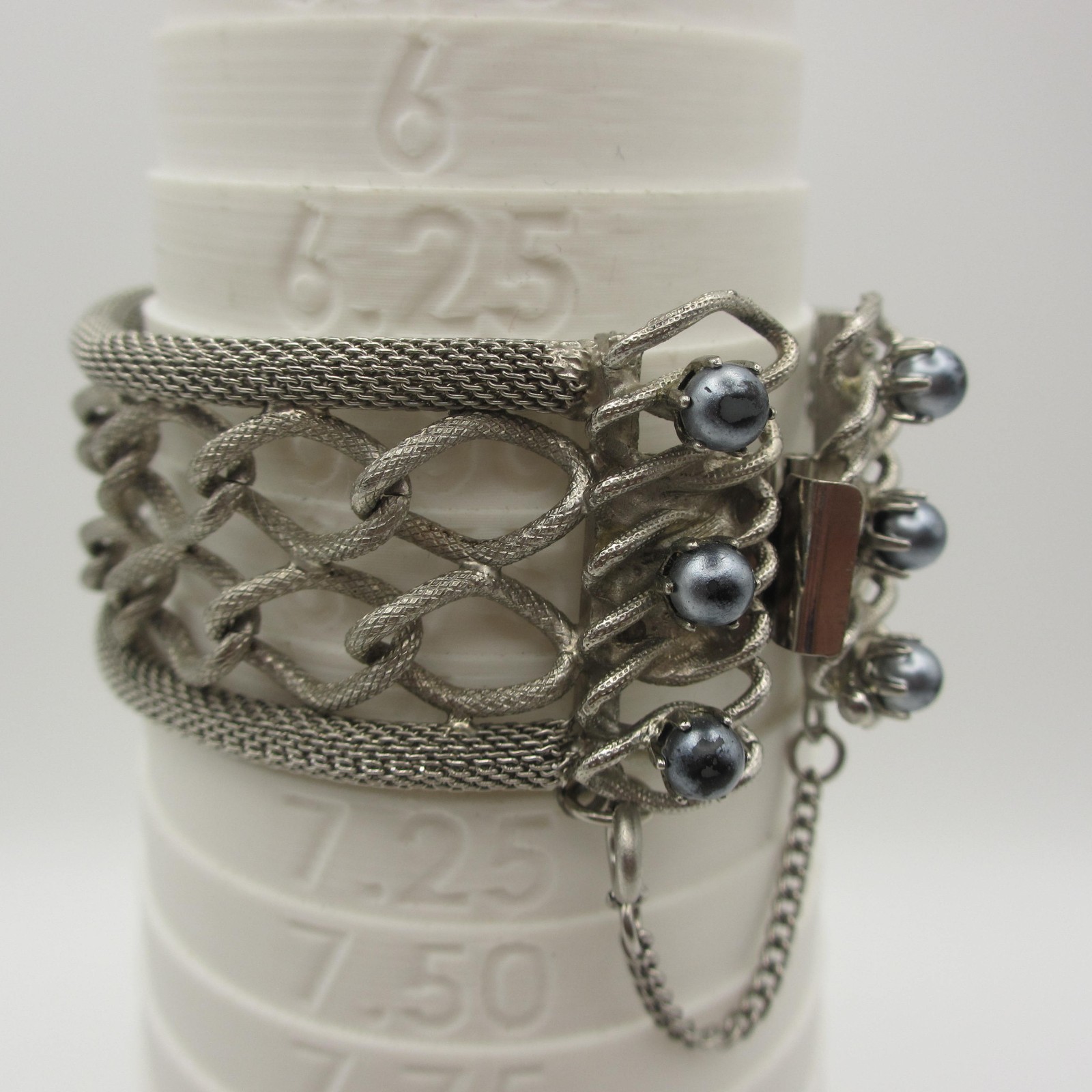 Vintage Mesh Bracelet Twisted Links Blue Bead Accents Safety Chain Silver Tone