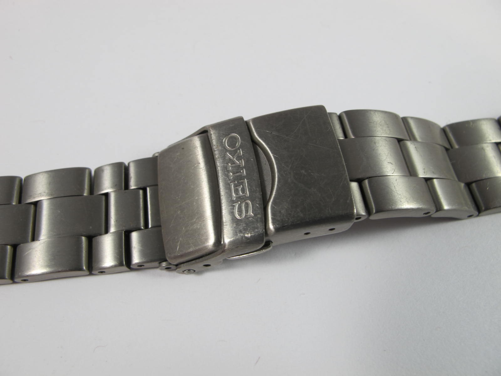 seiko band 4728-b.i mens titanium clasp and band 8F32-0010 SLL013 SLL015