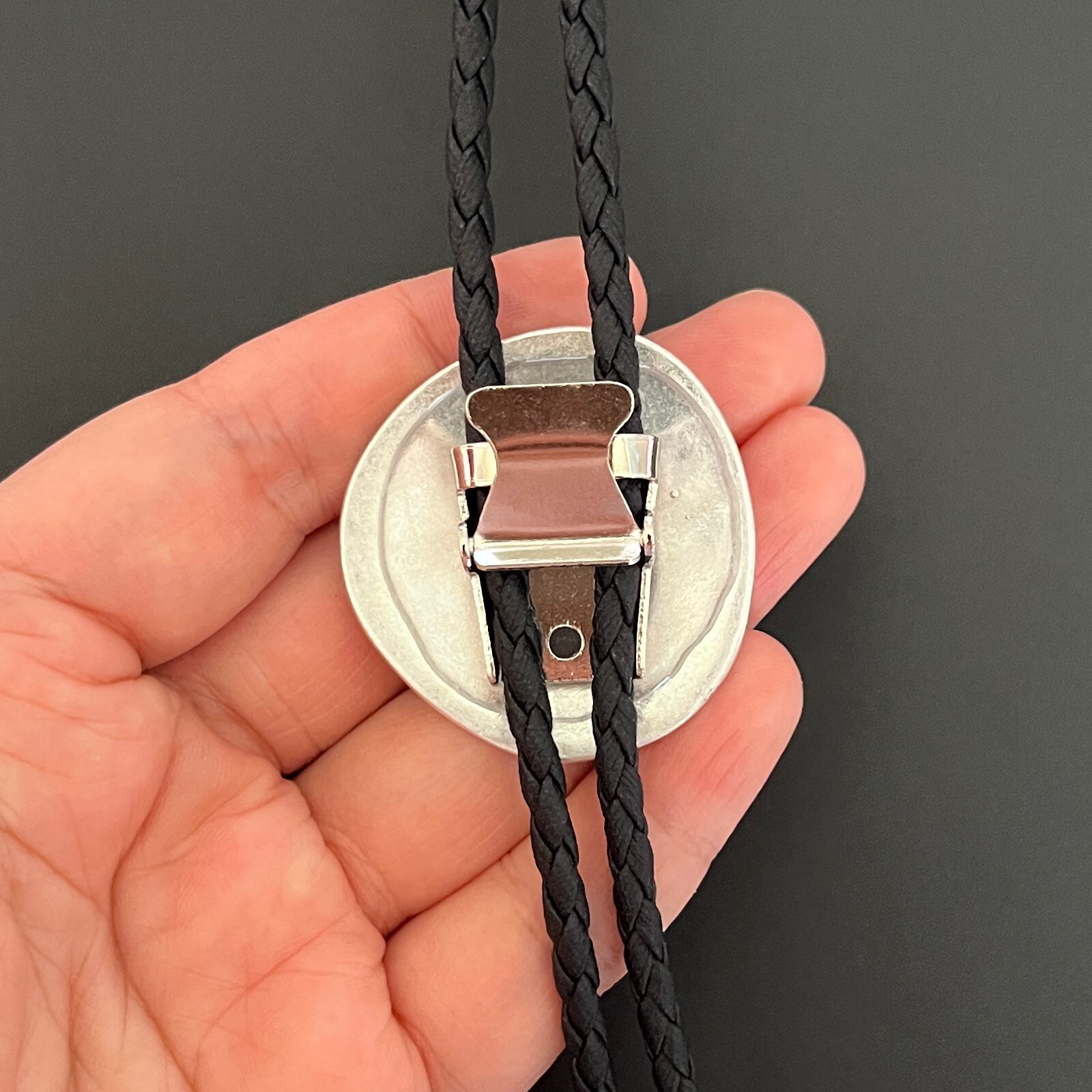 Vintage Silver Irregular Round Natural Abalone Shell Bolo Tie Western Necklace