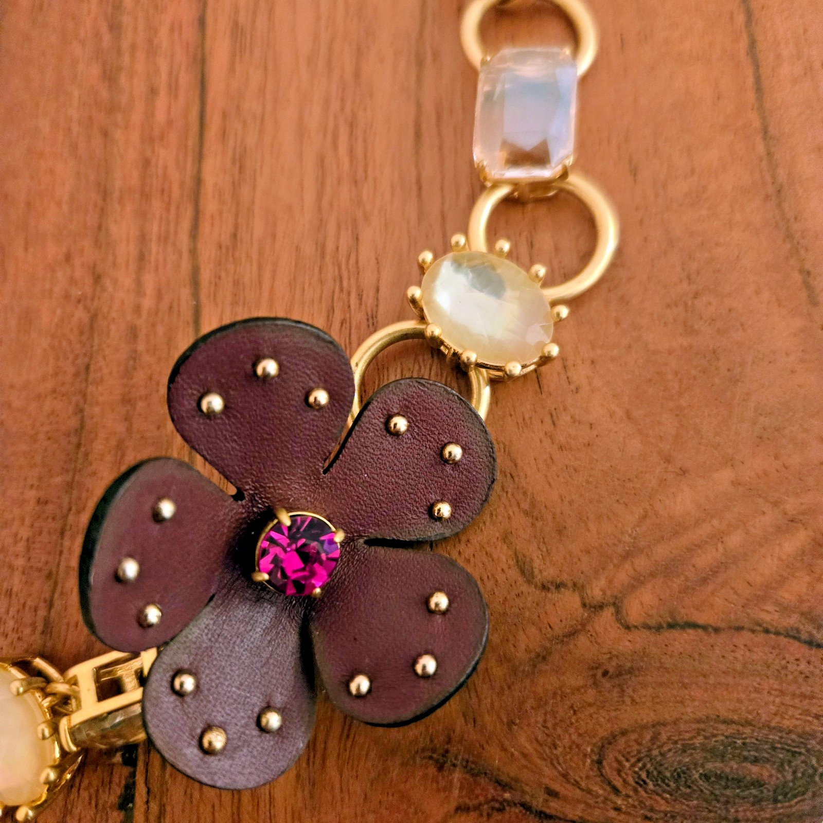 NWT Kate Spade BLOOMING BLING 12K Gold Plated Stone/Leather Flower Necklace-$128