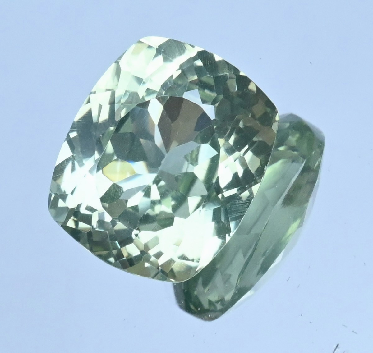 14.85 Ct Natural Montana Green Sapphire Certified Flawless Loose Gemstone