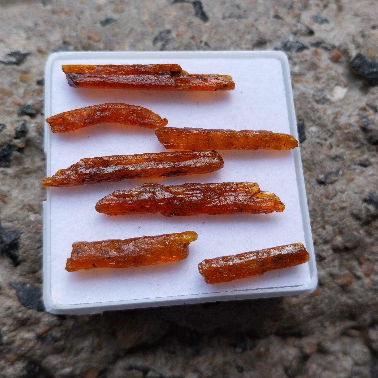 31 Carat 17 to 35 MM Natural Orange Kyanite Crystal Raw Rough Pencil 9 Piece Lot