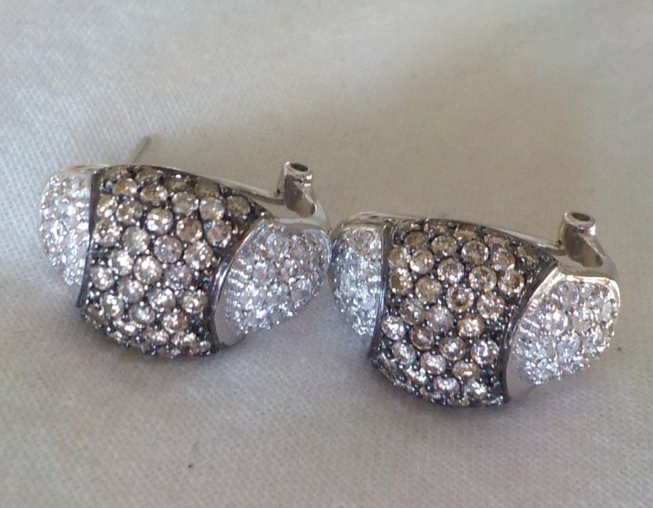 Sparkling 14K White Gold Hoop Diamond Earrings – 8.20 gms, 0.70 in, 1.28 ctw
