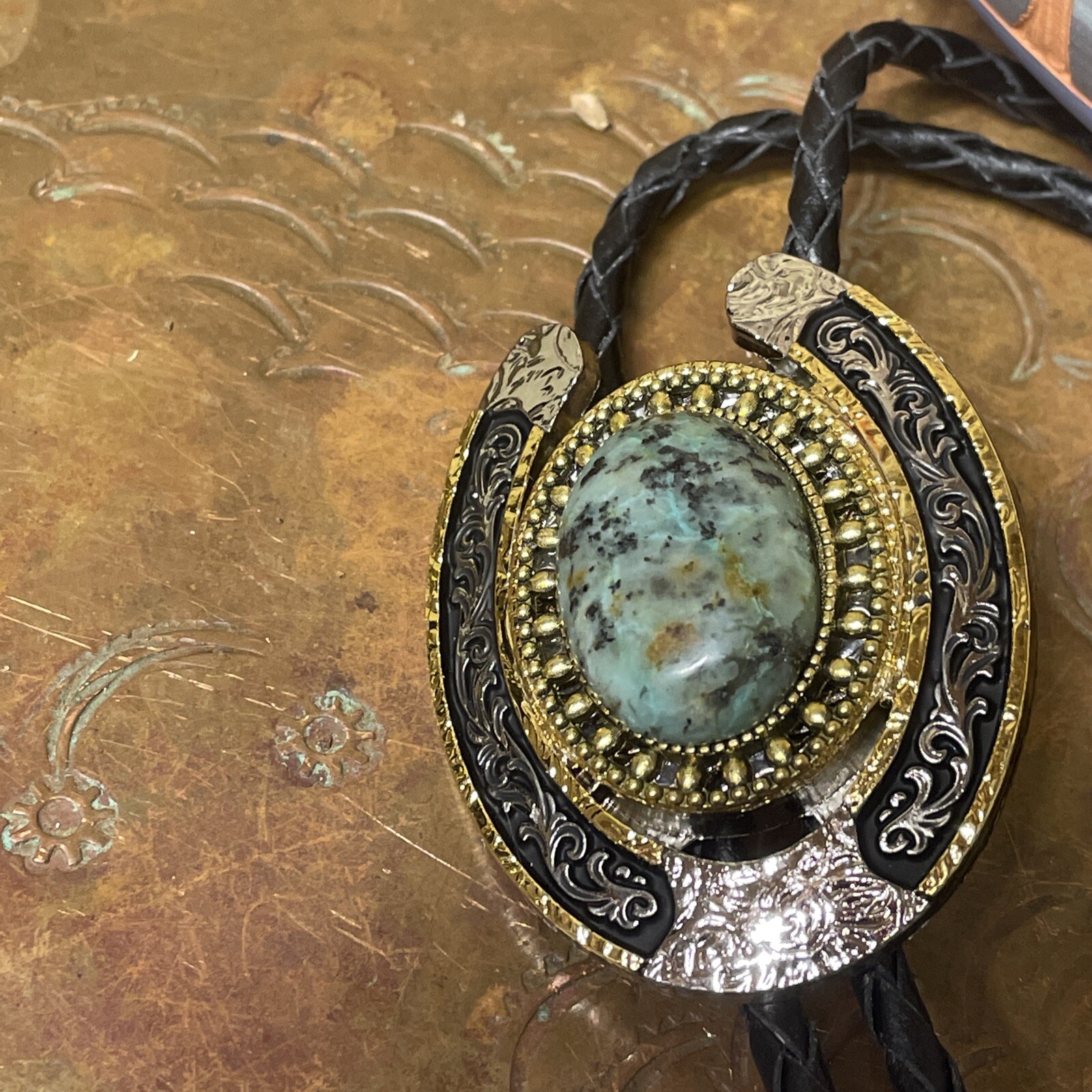 Southwest Tulsa Bolo Tie King African Turquoise Silver Gold Horseshoe Spring