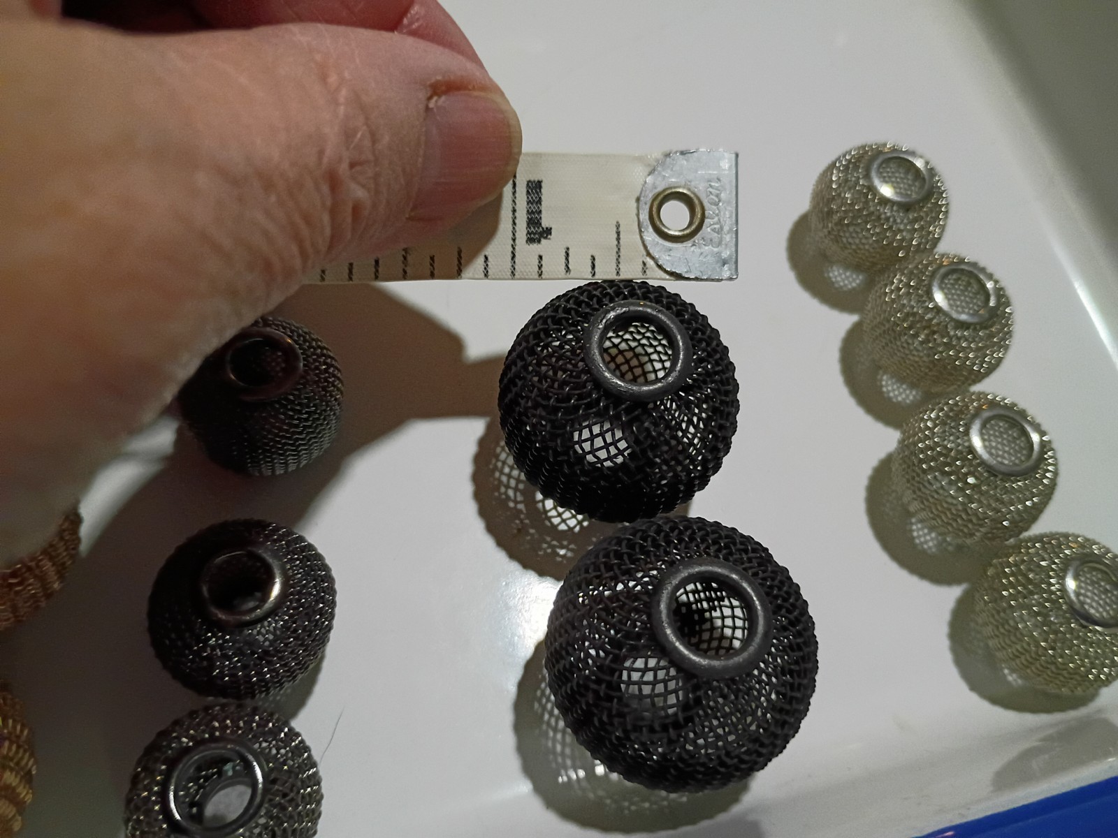 Black Silver Gold Metal Mesh Round Beads 14 pcs Large Hole 1/4 Inch Hole