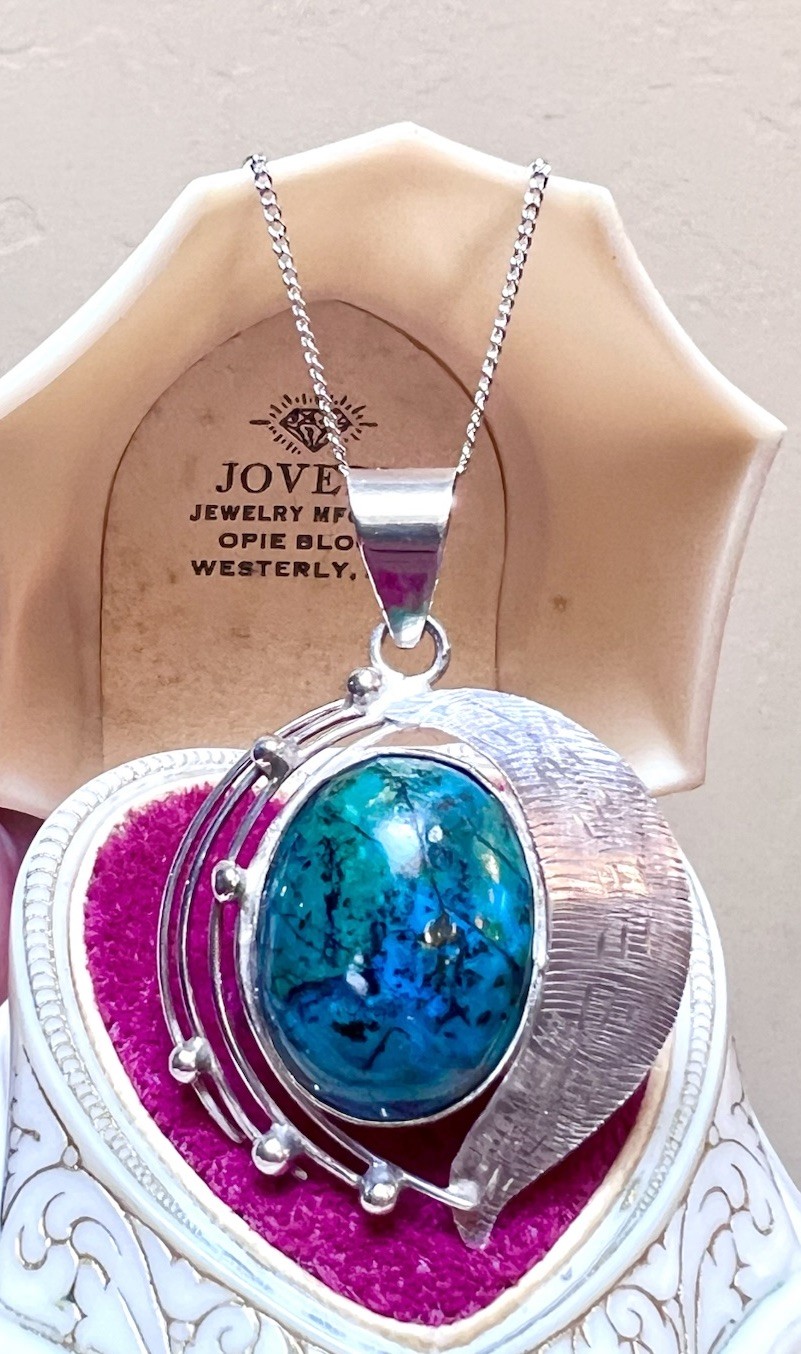 Beautiful Vintage Artisan/Studio Ornate Sterling Silver & Chrysocolla Necklace