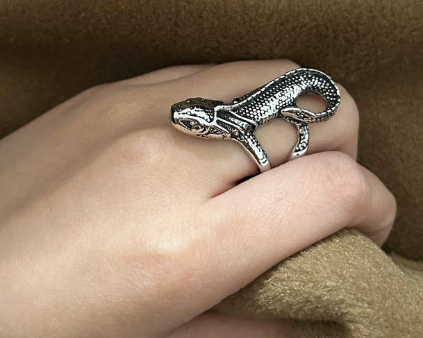 Lizard Iguana Open Ring Jewelry Predator Animal Reptile Adjustable Resizable