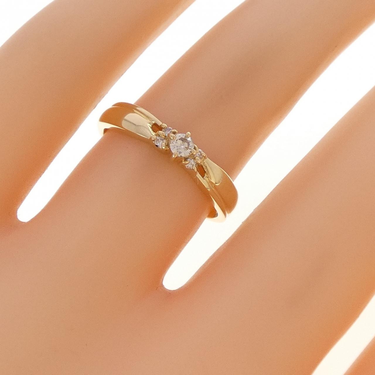 Authentic K18YG Diamond Ring #230-000-696-0406