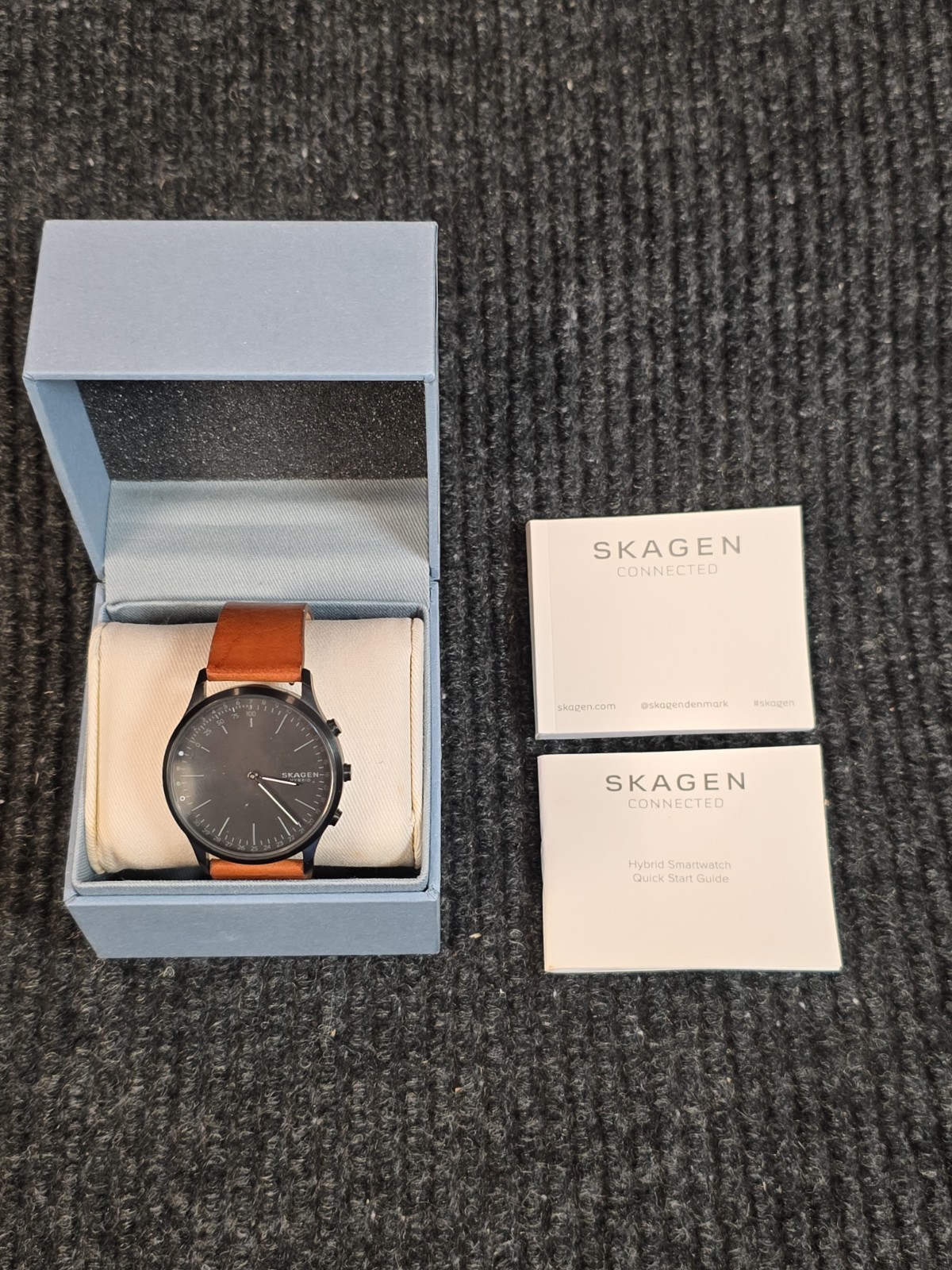 Skagen Hybrid Smartwatch Model NDW3A Watch Black Case Brown Leather NEED BATTERY