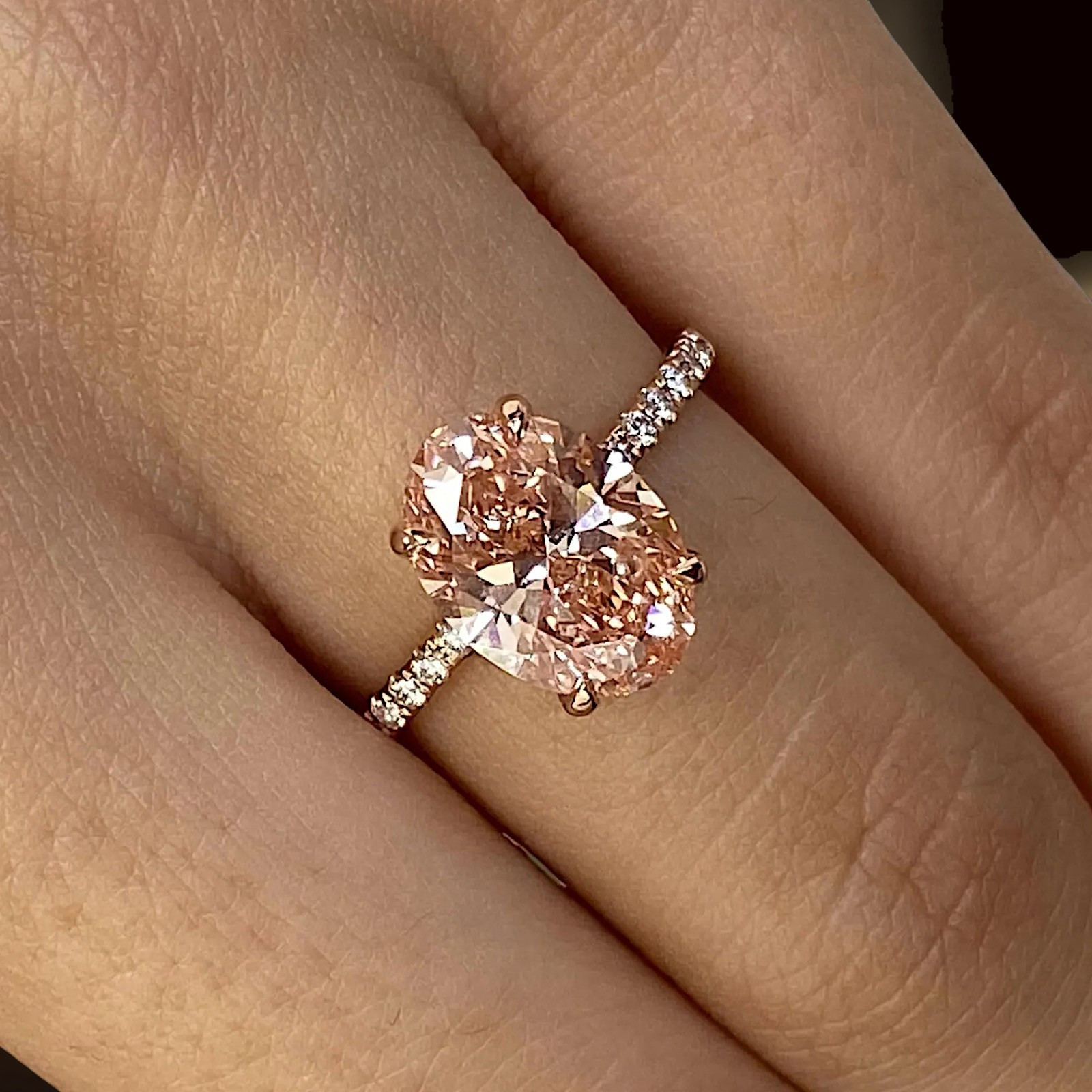 Fancy Vivid Pink Diamond Women Ring IGI Lab Grown 3.25 CT Oval Cut 18K Rose Gold