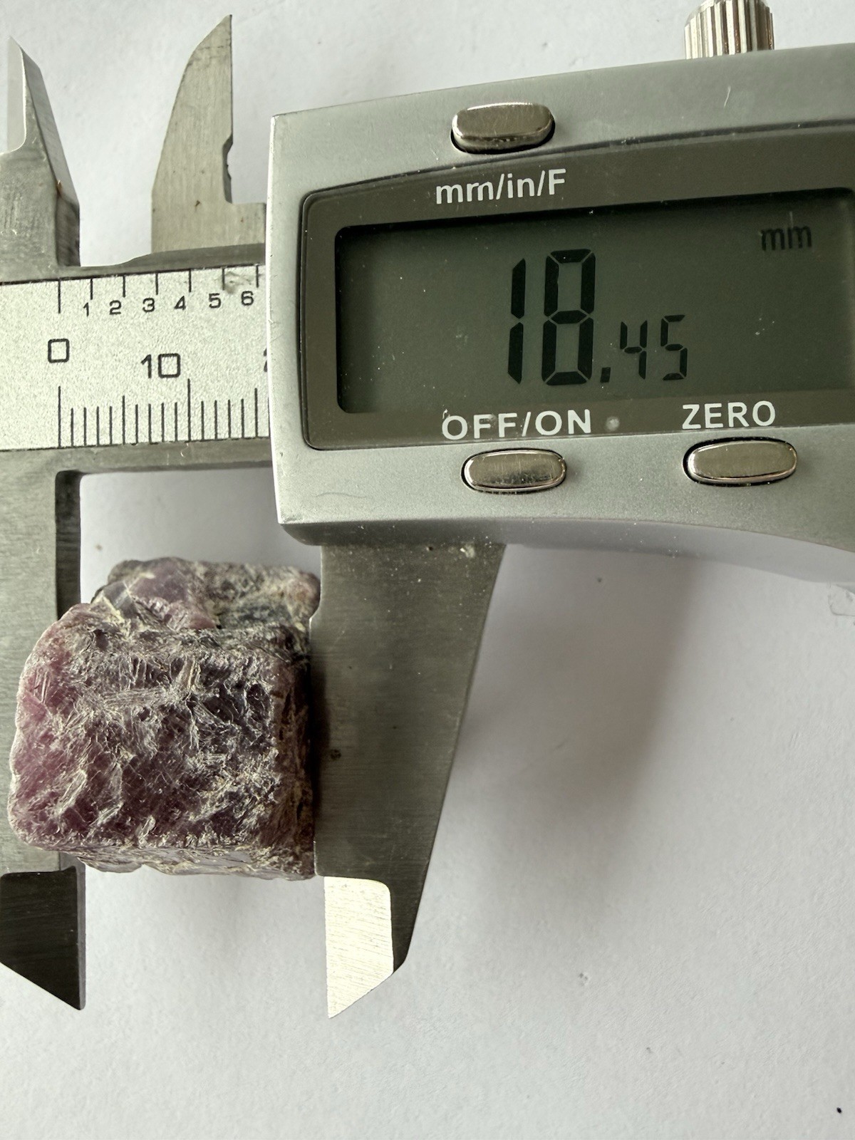 105 Ct Natural Sapphire Corundum