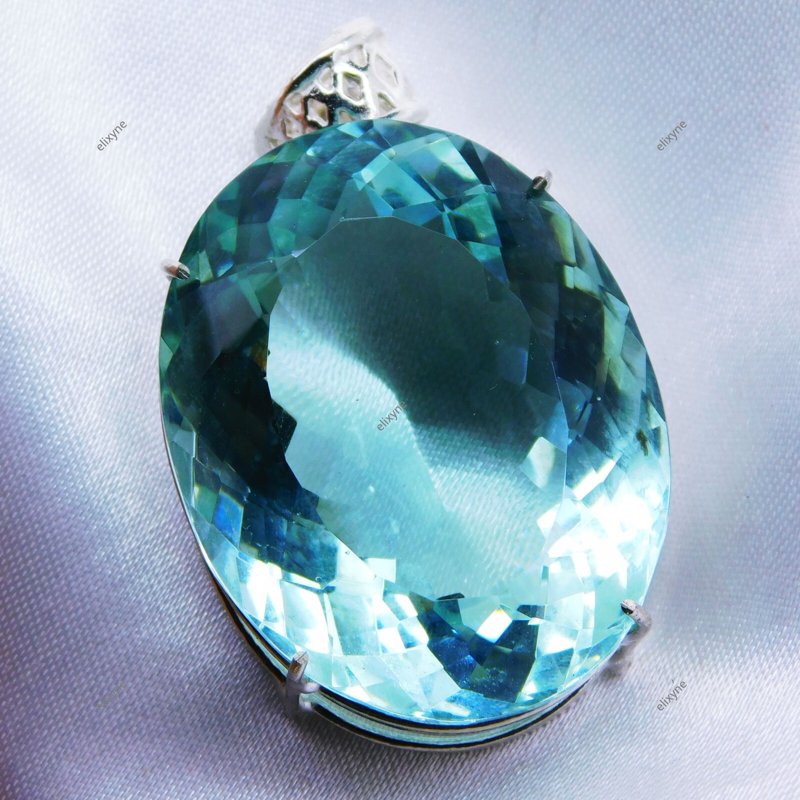 Natural 165+ Ct Certified Blue Aquamarine Pendant Oval Cut Gemstone