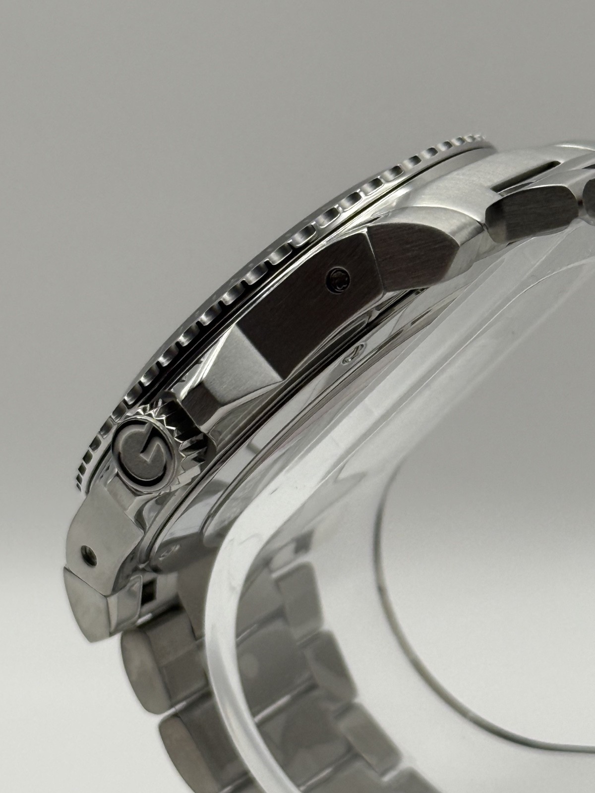 ​GUCCI Dive YA136212 Black Stainless Steel Men’s Watch 45MM – Brand New
