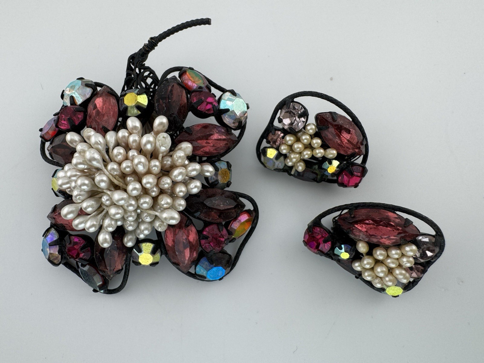 Early Unsigned Brooch Earrings Set Hand Wired Construction Japanned Metal MCM