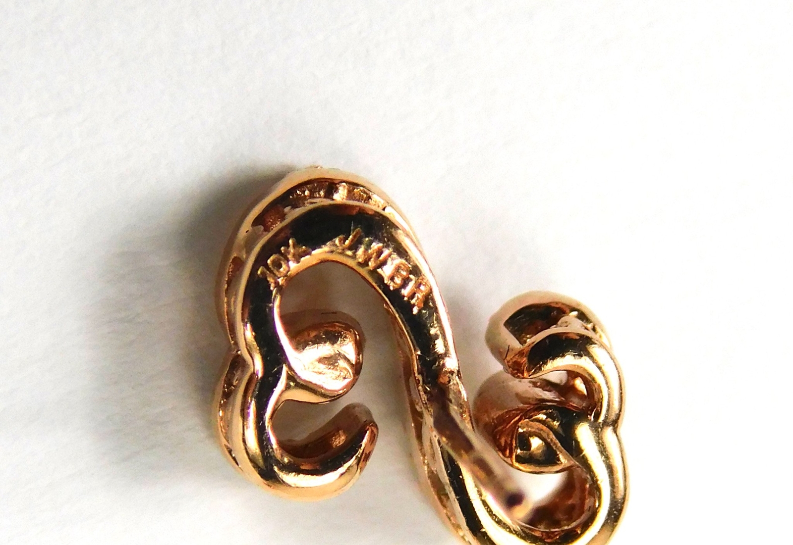 Beautiful 10K Rose Gold Diamond Designer’s Marked Stud Earrings Jewelry