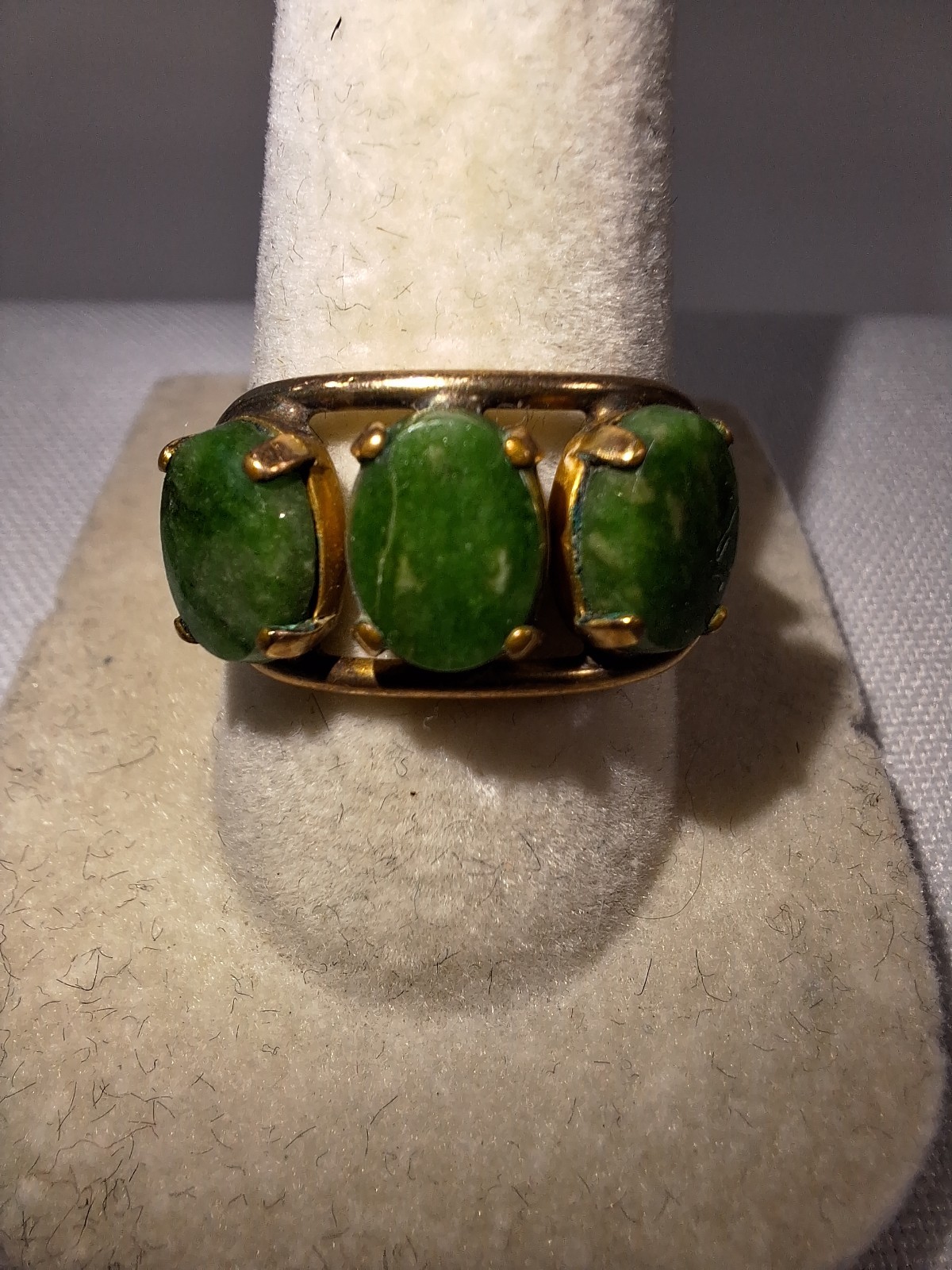 Signed 12k Gold Filled Burt Cassell Oval Jade 3 Stone Split Shank Ring Sz 8