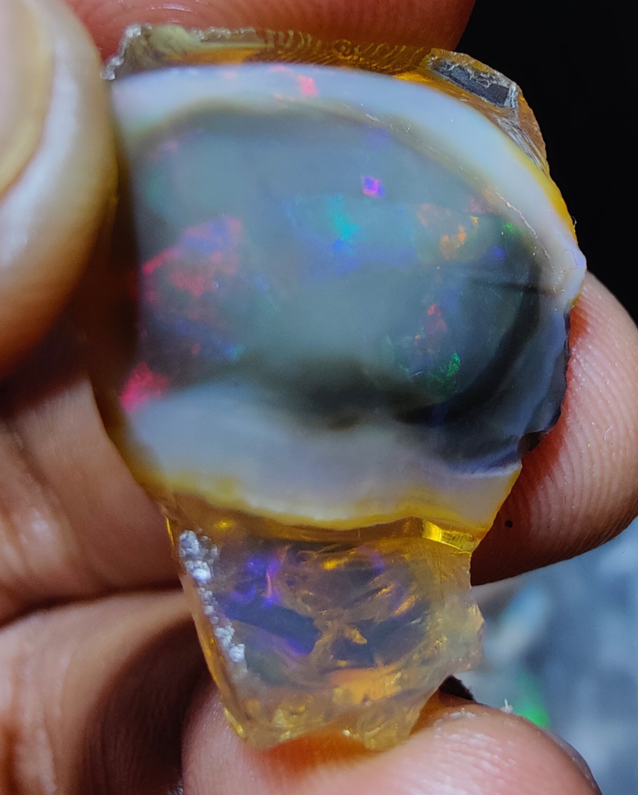 39 Carat, Natural Black Ethiopian Opal Raw Rough, Flashy Gemstone, Jewellery.