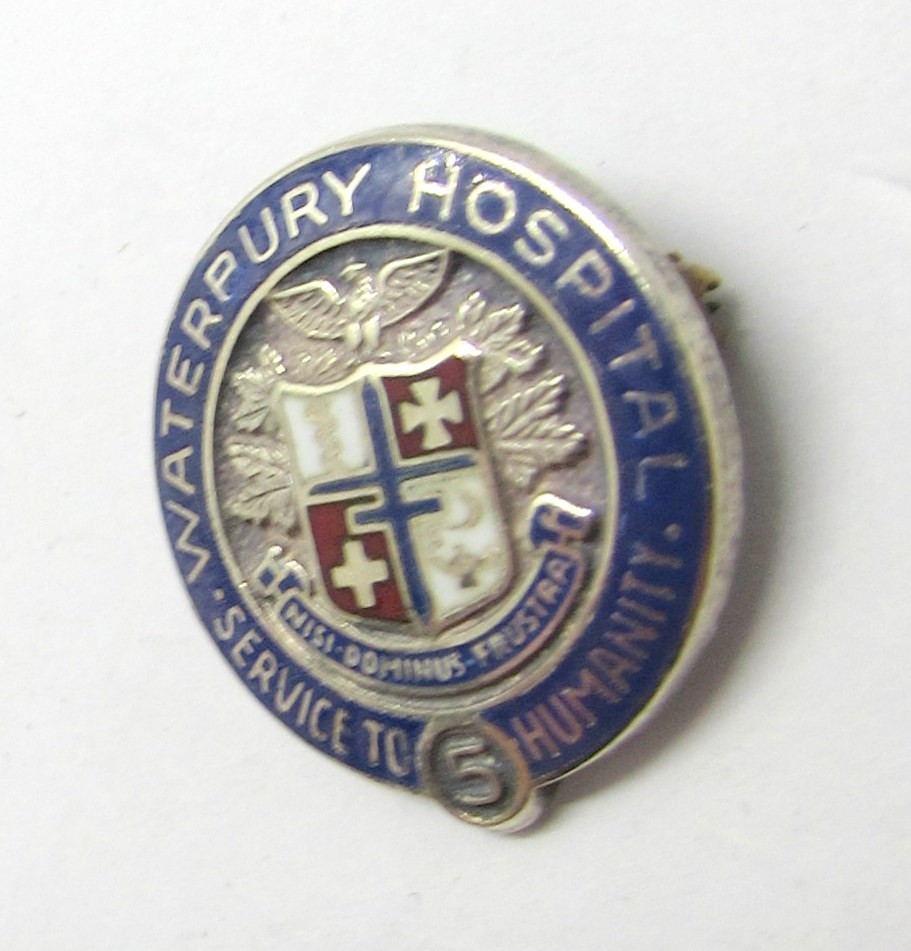 925 STERLING SILVER ENAMEL WATERBURY HOSPITAL5 YEARS SERVICE PIN 18MM ~ 2.9G