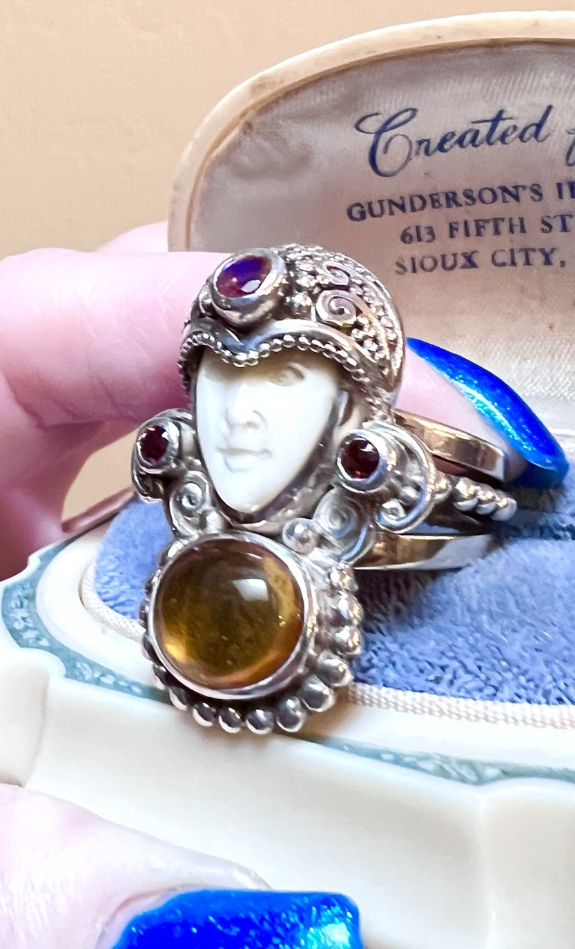 BEAUTIFUL ORNATE Sajen Sterling Silver Citrine, Garnet, Etc. Carved Goddess Ring