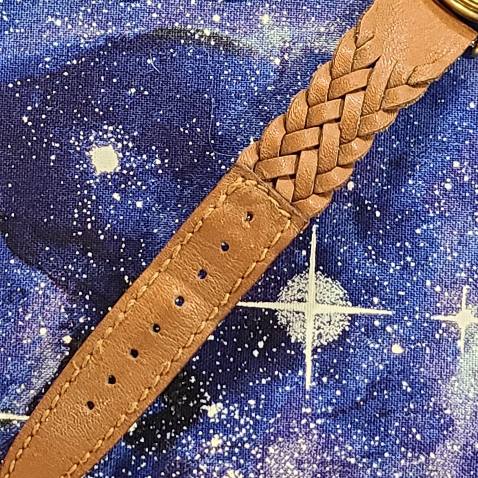 Vtg Lorus Disney Mickey Mouse Golf Watch Textured Leather Ready To Wear | Video