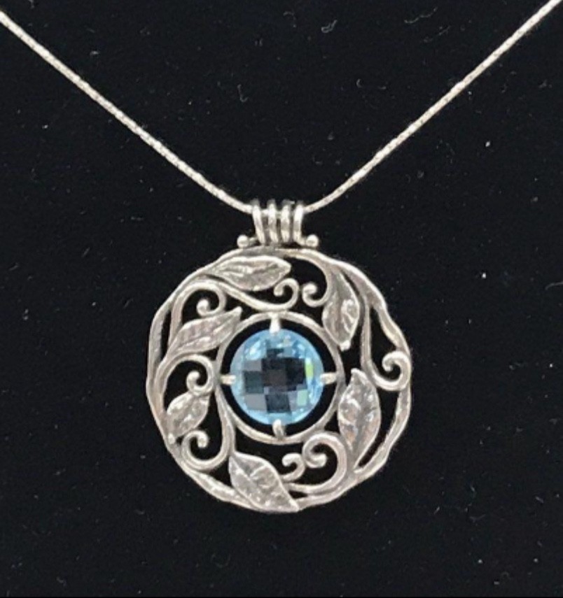 DIDAE SS 925 Facetted Blue Glass & Leaf Accent Pendant 18” Chain Necklace ISREAL