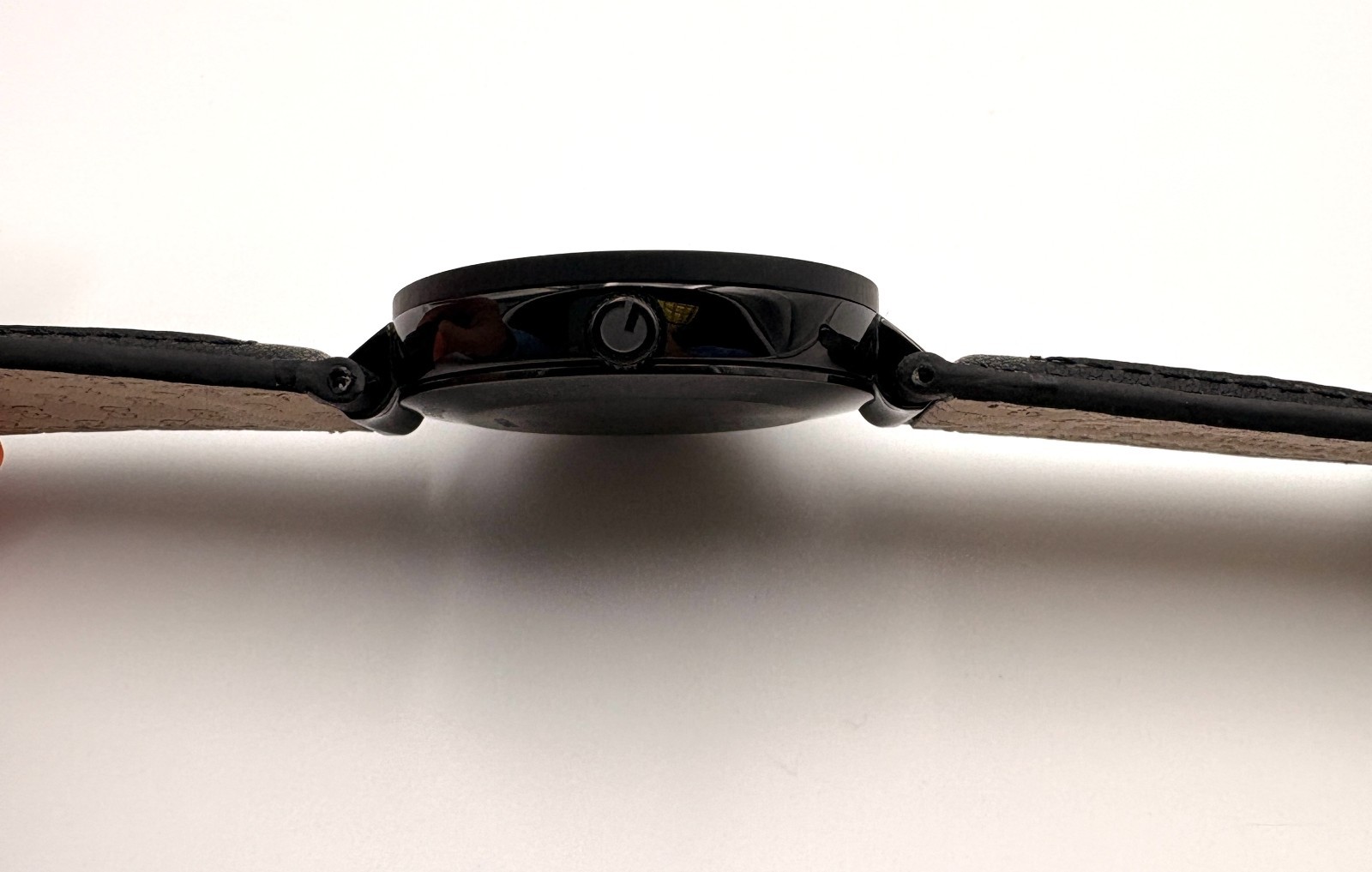 Gucci YA133206 Men’s Interlocking Black Leather Strap with Red and Green 42mm
