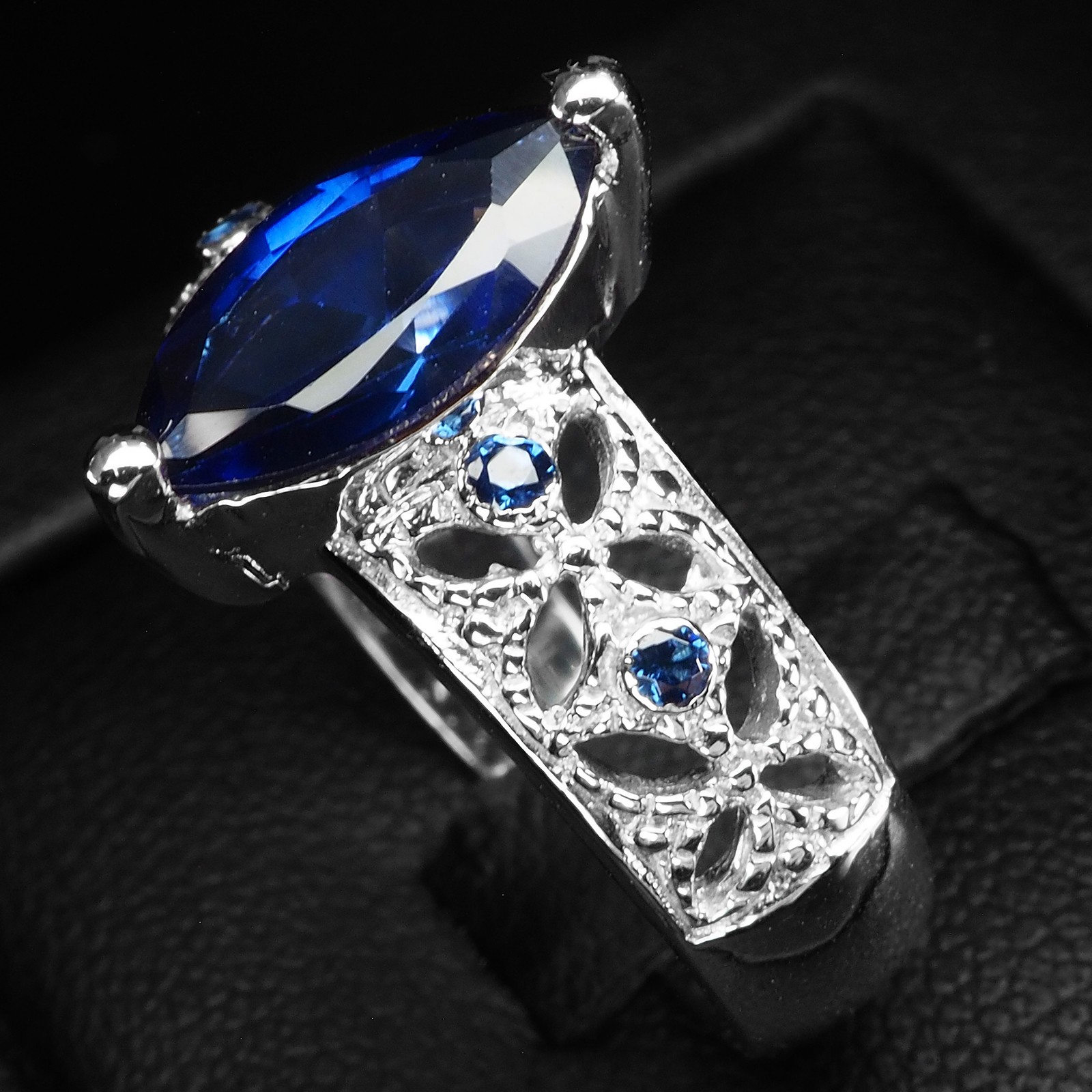 Vibrant Royal Blue Sapphire Marquise 2.10Ct 925 Sterling Silver White Gold Rings