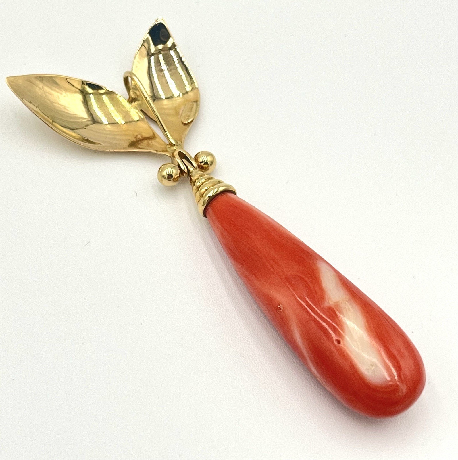 18Kt Gold Natural Mediterranean Red Coral 45mm Torre del Greco Pendant
