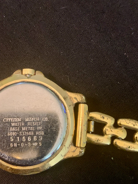 Citizen Ladies Gold-tone Watch w Link-bracelet-style band, circa 1985- 1995