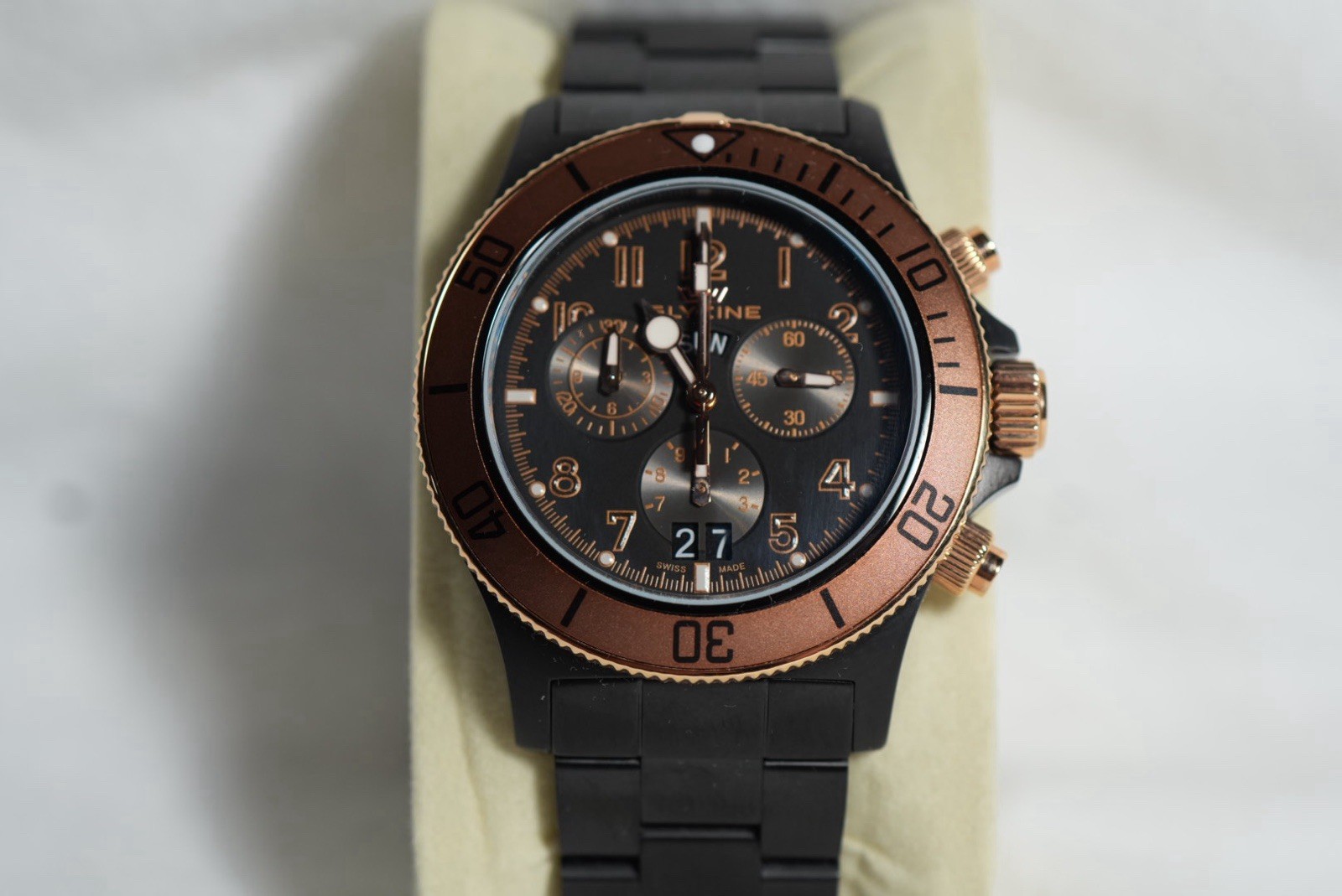 Glycine Airman Quartz Chronograph 44mm Black Dial Date Rubber Strap 200m