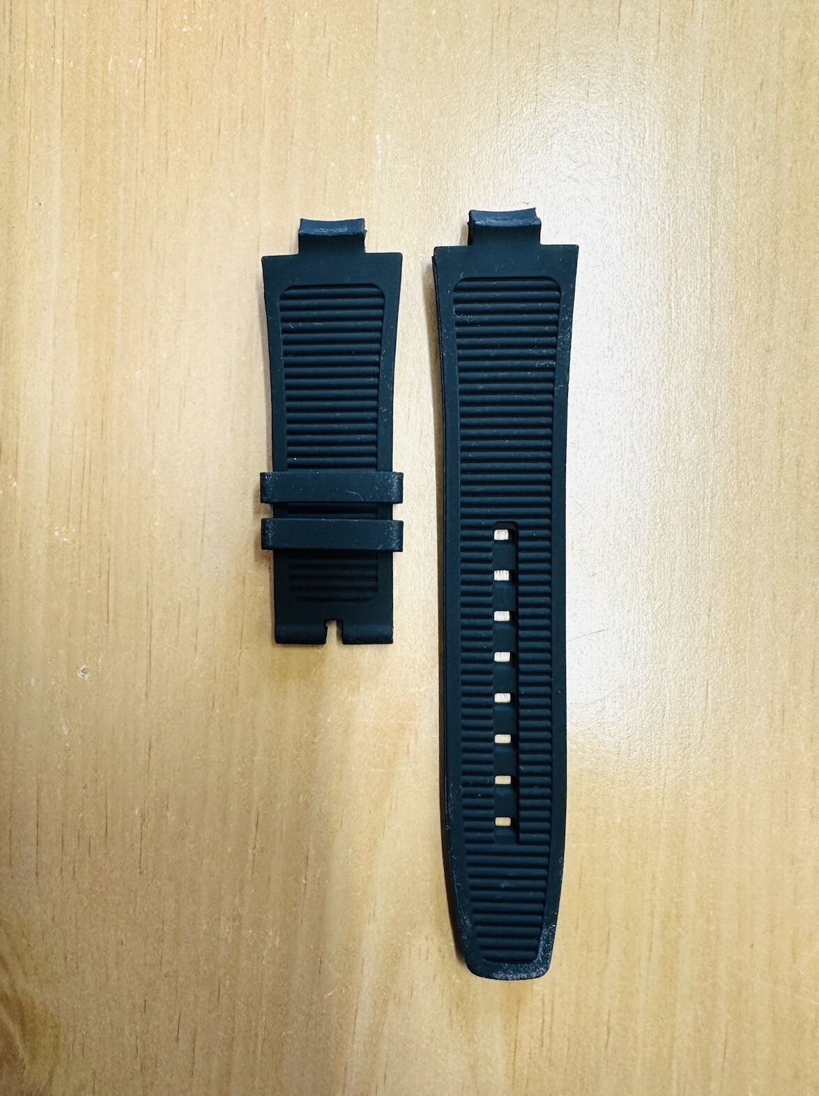 VERSACE WATCH STRAP, VE2H , BLACK RUBBER , TONGUE BUCKLE STRAP , VERSACE STRAP