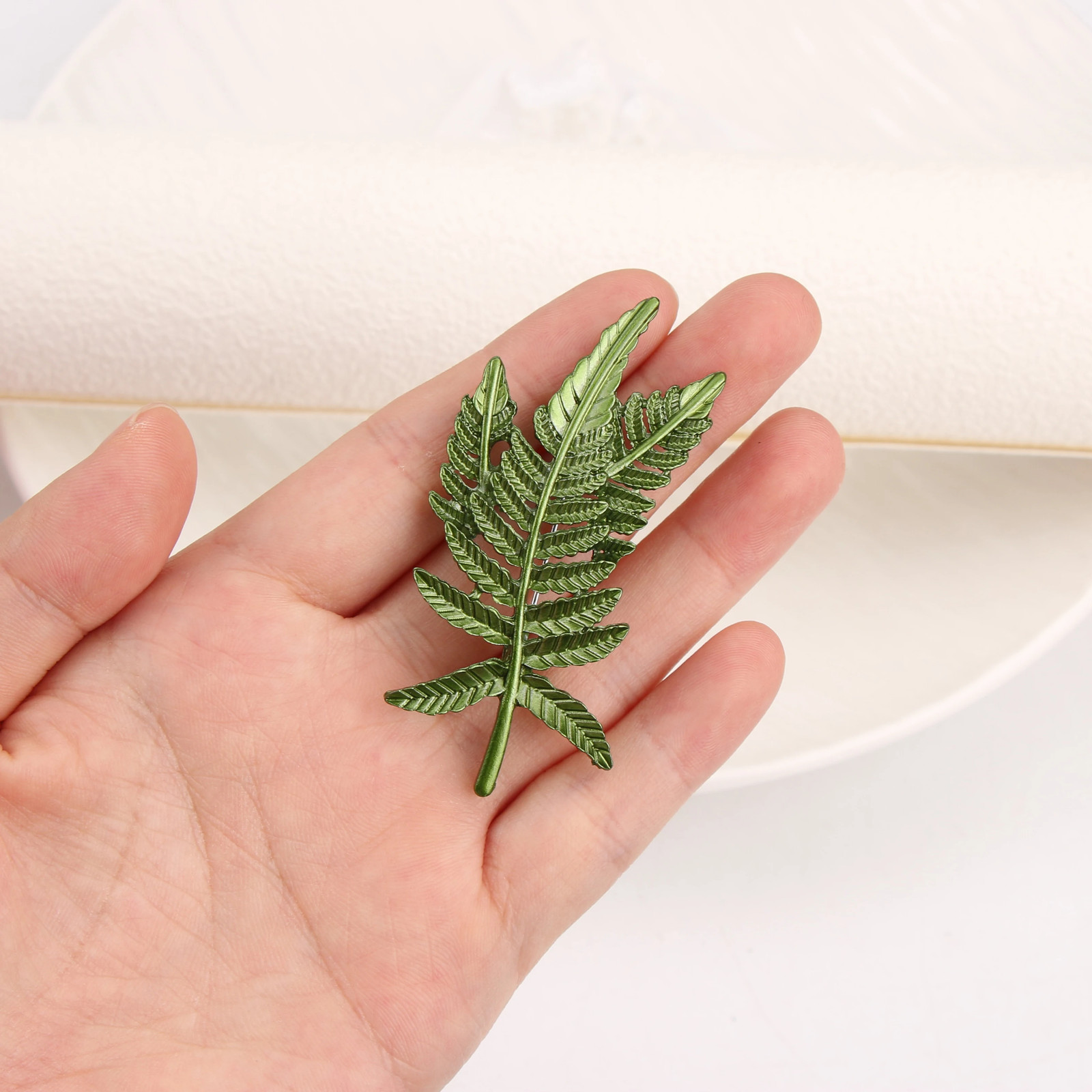 Fern Leaf Brooch New Green Pin Fashion Jewelry Plant Flower Corsage Badge
