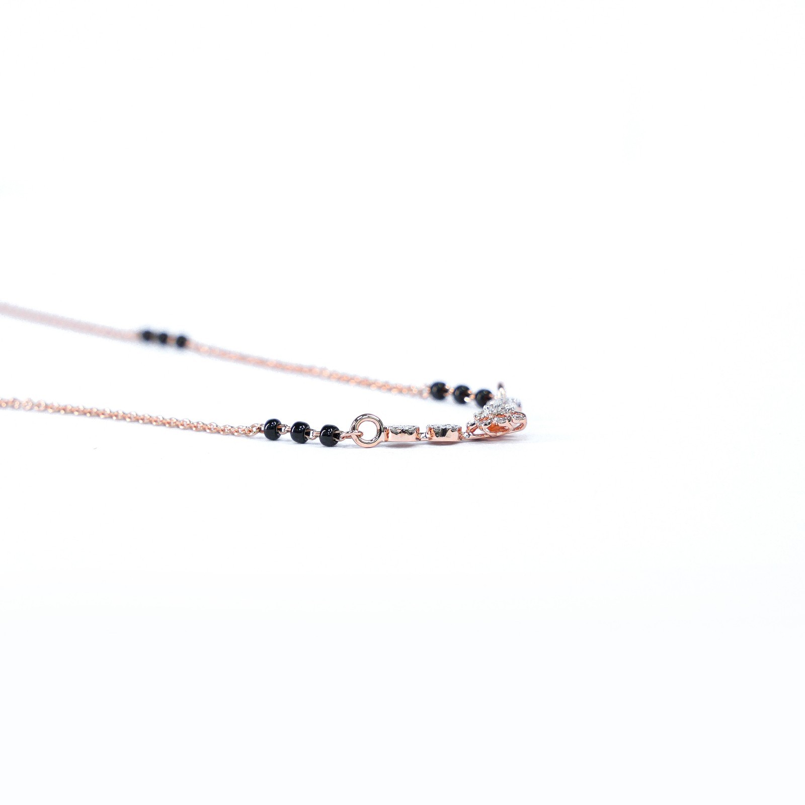 18 KARAT MANGALSUTRA NECKLACE | NATURAL DIAMOND IGI CERTIFIED | WOMAN