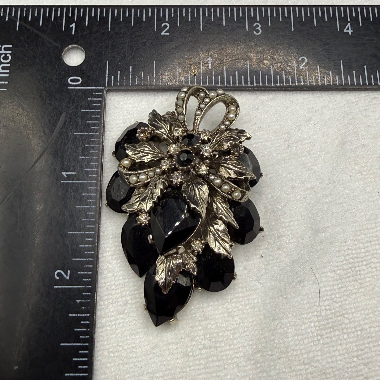 Vintage ART Rhinestone Brooch Black Silver Tone Signed
