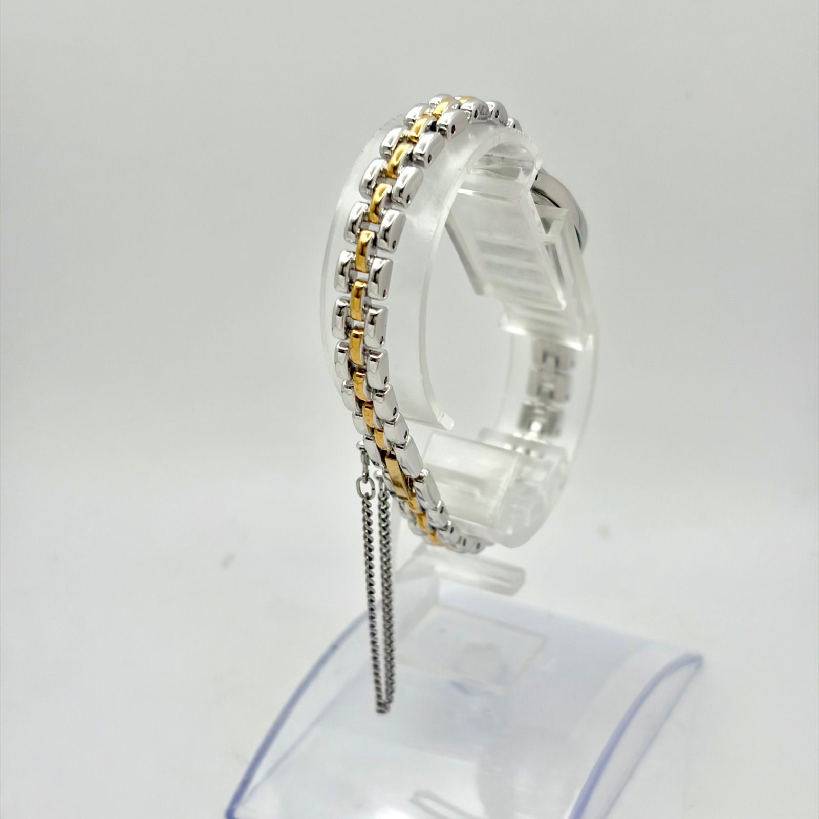 Good Condition New Battery SEIKO Ladies Wristwatch Oval 1F21 5A00 270098