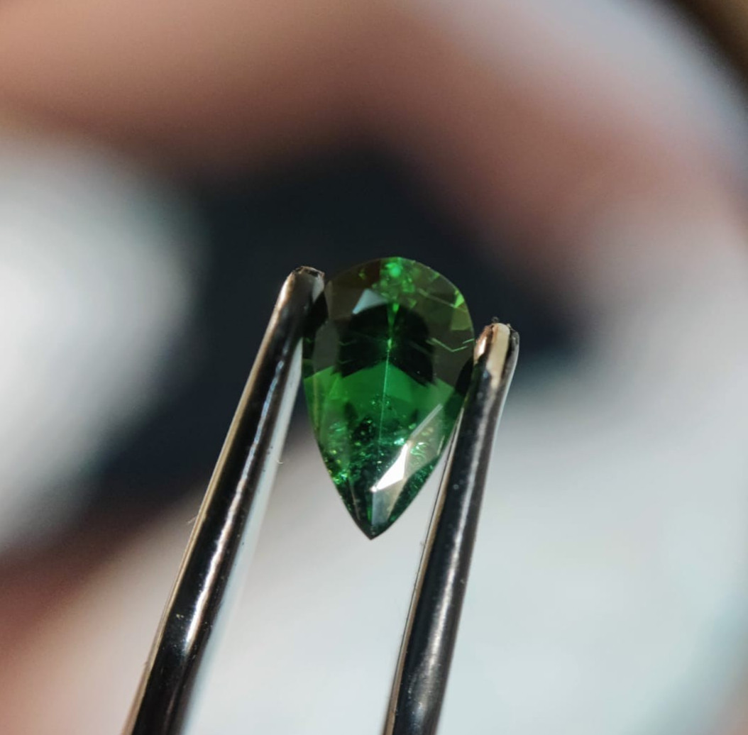 0.85ct Natural UNHEATED Green Tanzanite Zoisite Emerald Green Pear Collectors