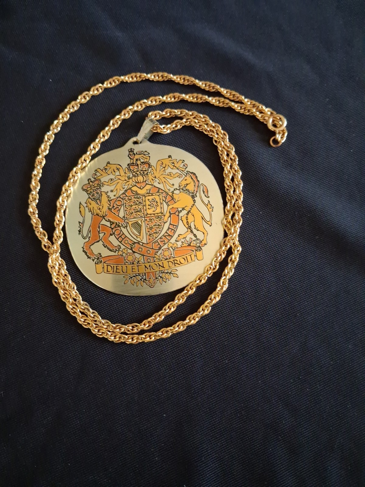 Reed & Barton Damascene Coat of Arms Pendant Necklace
