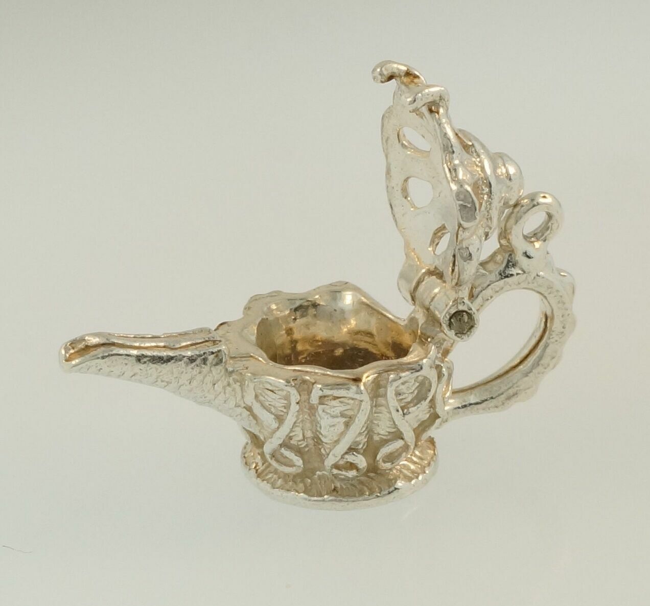 Sterling Silver Openable Genies Lamp Charm (Approx 27mm x 11mm)
