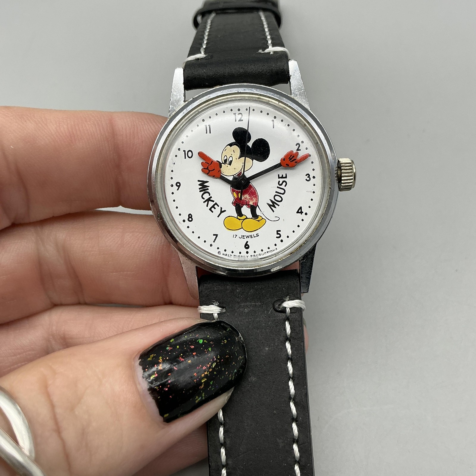 Vintage Disney Mickey Mouse Mens Watch 33mm Silver Tone Manual Black Leather